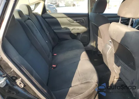 2015 Nissan Altima 2.5 из США, поврежденный, VIN 1N4AL3AP3FC480587